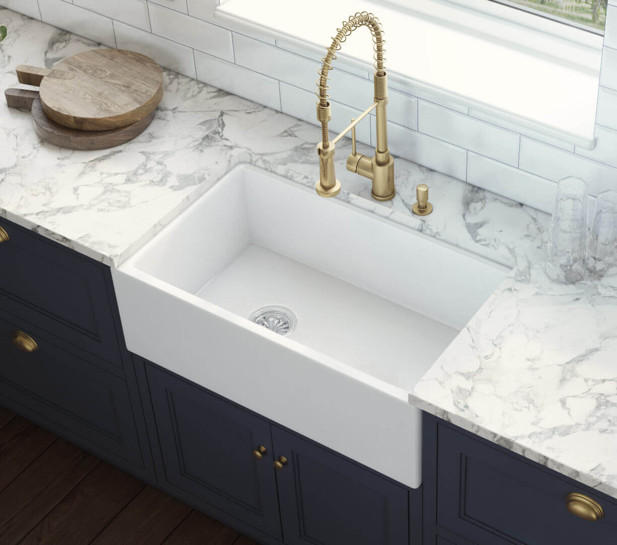 Ruvati 30-inch Fireclay Farmhouse Offset Drain Kitchen Sink Single Bowl White - Right Drain - RVL2018WR