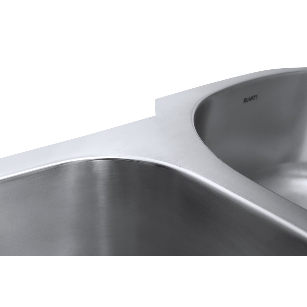 Ruvati 34-inch Undermount 40/60 Double Bowl 16 Gauge Stainless Steel Kitchen Sink - RVM4605