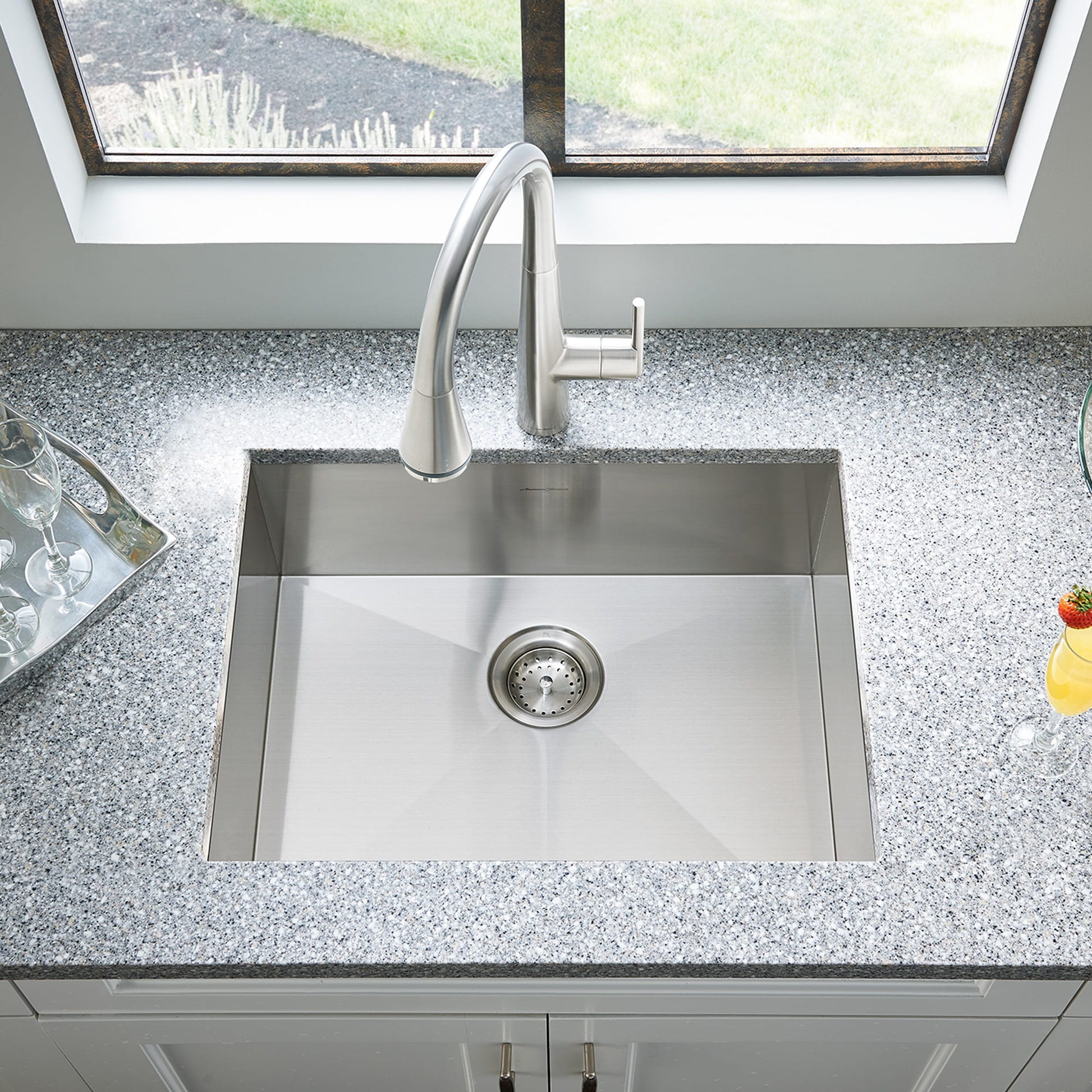 American Standard Edgewater® 25 x 22-Inch Stainless Steel 1-Hole Dual-mount Single-Bowl Kitchen Sink - 18SB.9252211