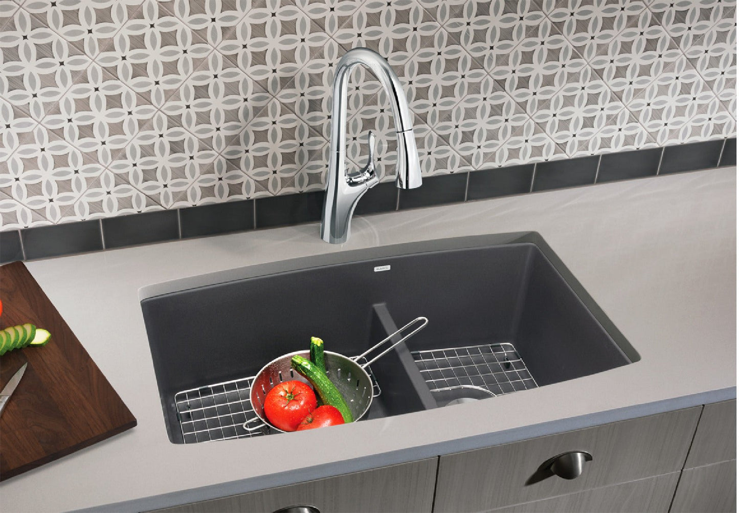 Blanco 33" Performa Medium 1-3/4 Low Divide Silgranit Kitchen Sink