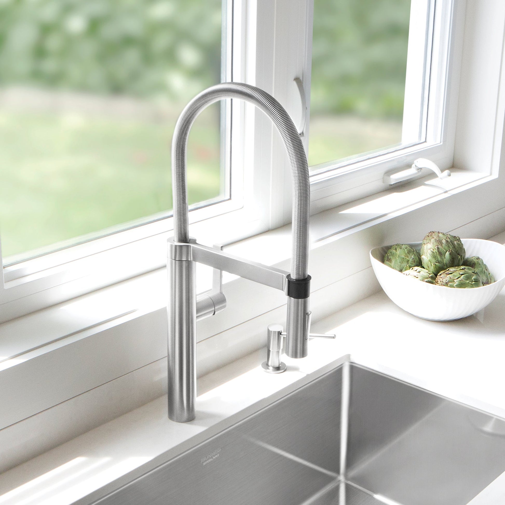 Blanco Blancoculina Semi-Pro Kitchen Faucet 1.8 GPM