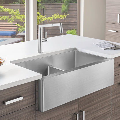 Quatrus R15 33" 60/40 Double Bowl Apron-Front Stainless Steel Farmhouse Sink with Low Divide - 525242