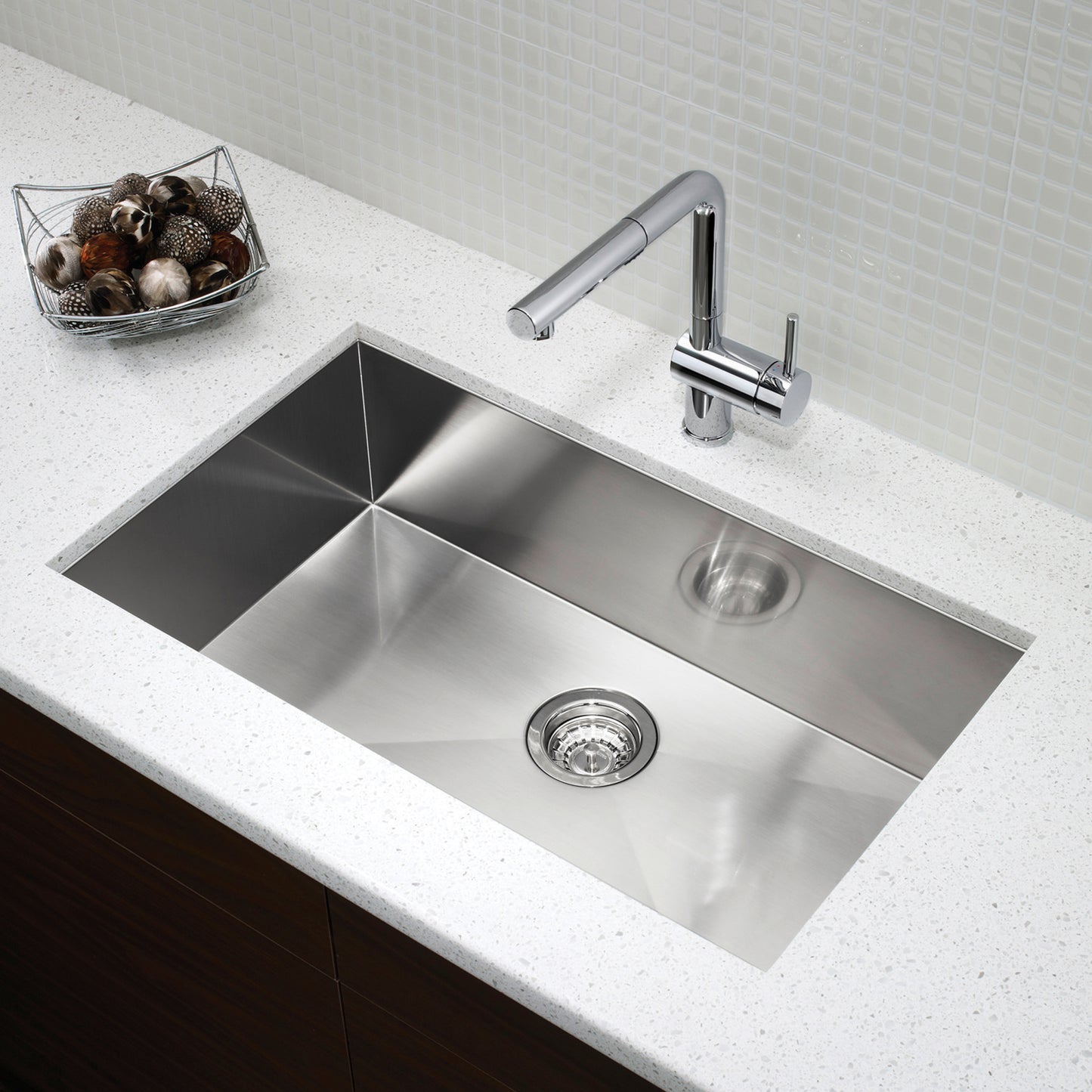 Quatrus R0 32" Single Bowl Undermount Stainless Steel Kitchen Sink - 443052